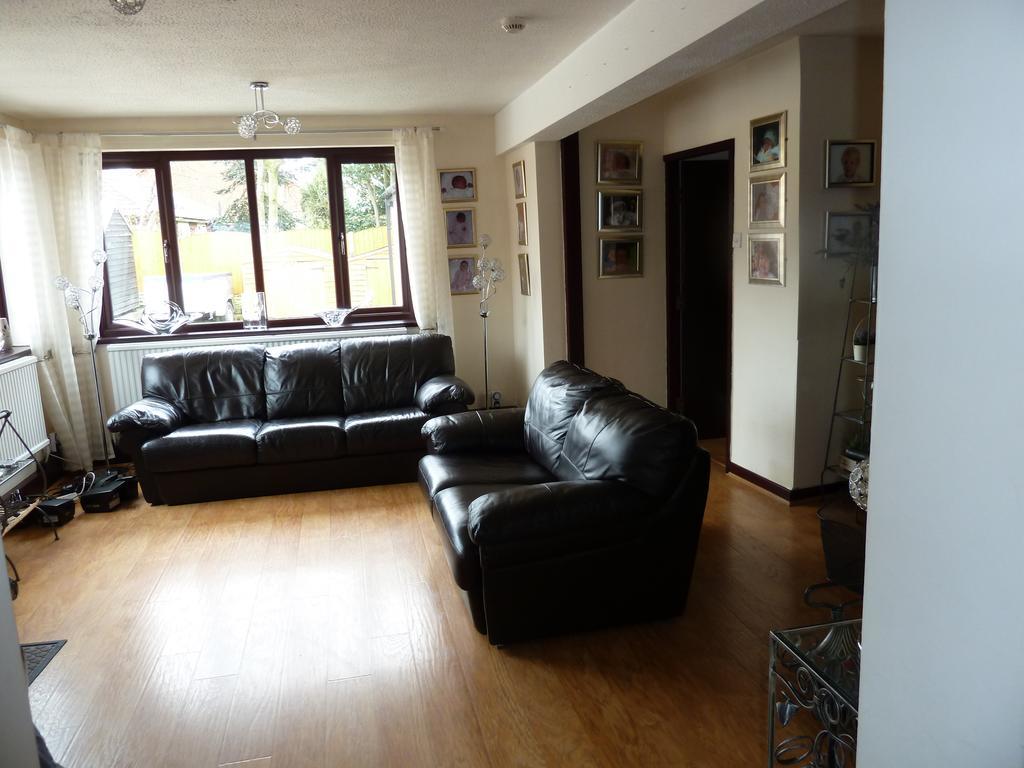 ליילנד Smithy Lodge Guest House מראה חיצוני תמונה