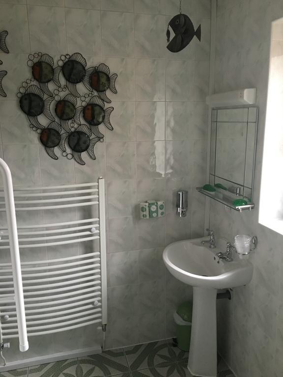 ליילנד Smithy Lodge Guest House מראה חיצוני תמונה
